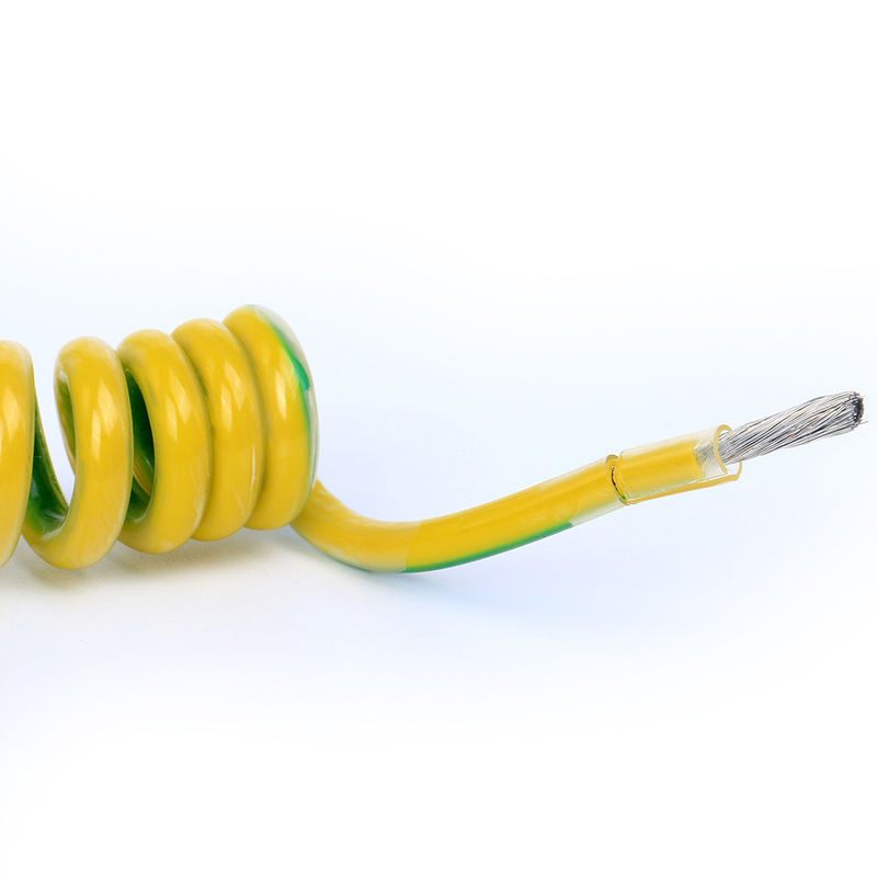 Matériau d'enveloppe PVC 2-10 cœurs retardateur de flamme spirale à ressort bouclé câble d'alimentation pour équipement électronique
