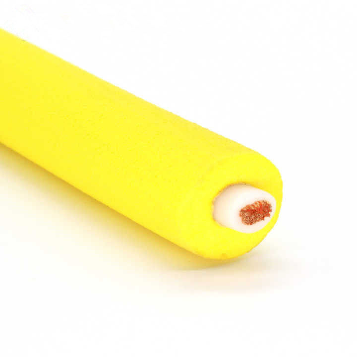 Cable sous-marin flottant léger avec noyau en cuivre et enveloppe en mousse PUR