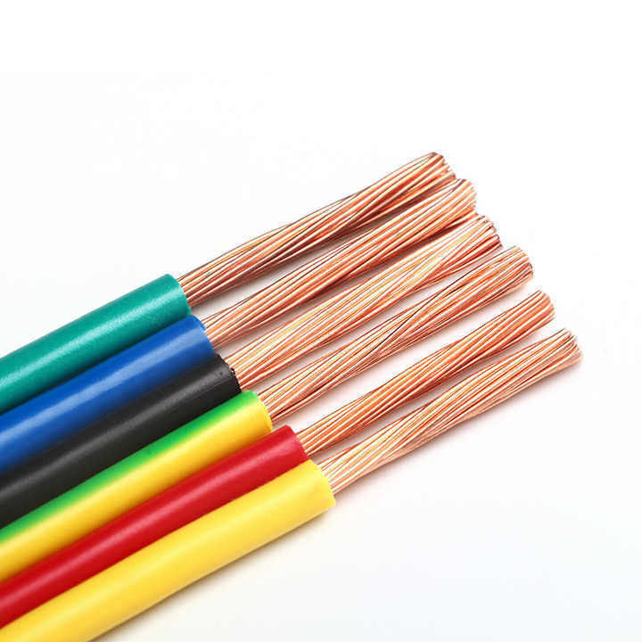 Multiple Core PVC Insulation Copper Wire 300V Rated Electrical Cable pour les applications industrielles Il est équipé d'un câble électrique de haute précision
